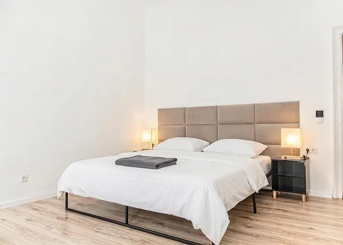 Cozy 1br Near Schoenbrunn & Westbahnhof Apartment